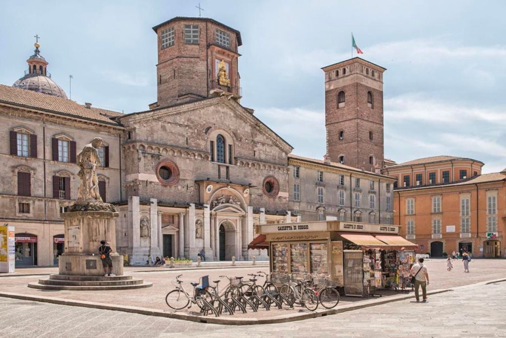 Assistenza WordPress a Reggio Emilia - Piazza Prampolini con il Duomo